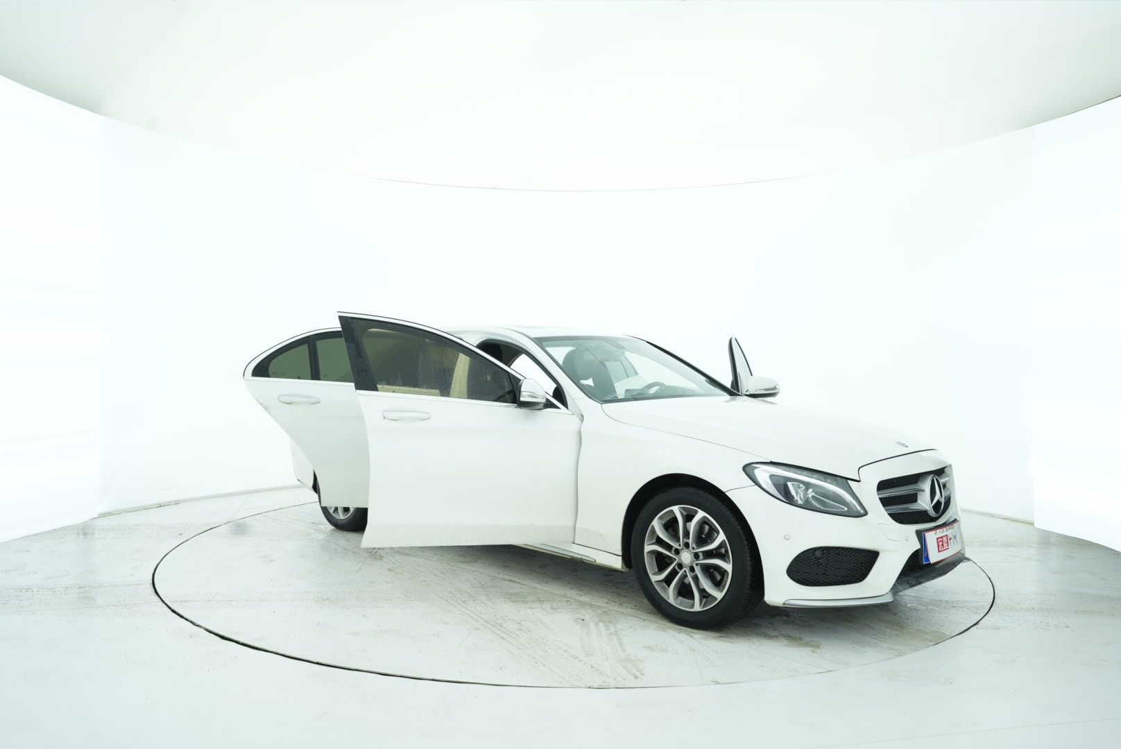Mercedes Benz C-Class 2016 — фото 17