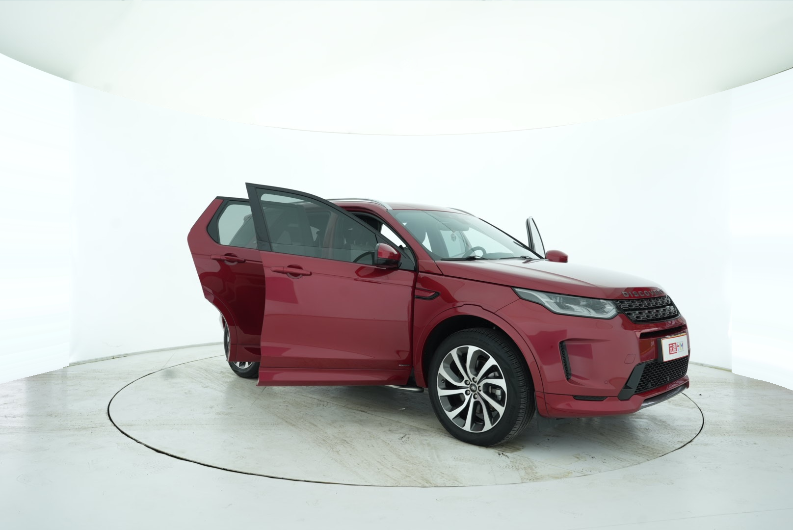 Land Rover Discover the Sports Version 2021 — фото 17