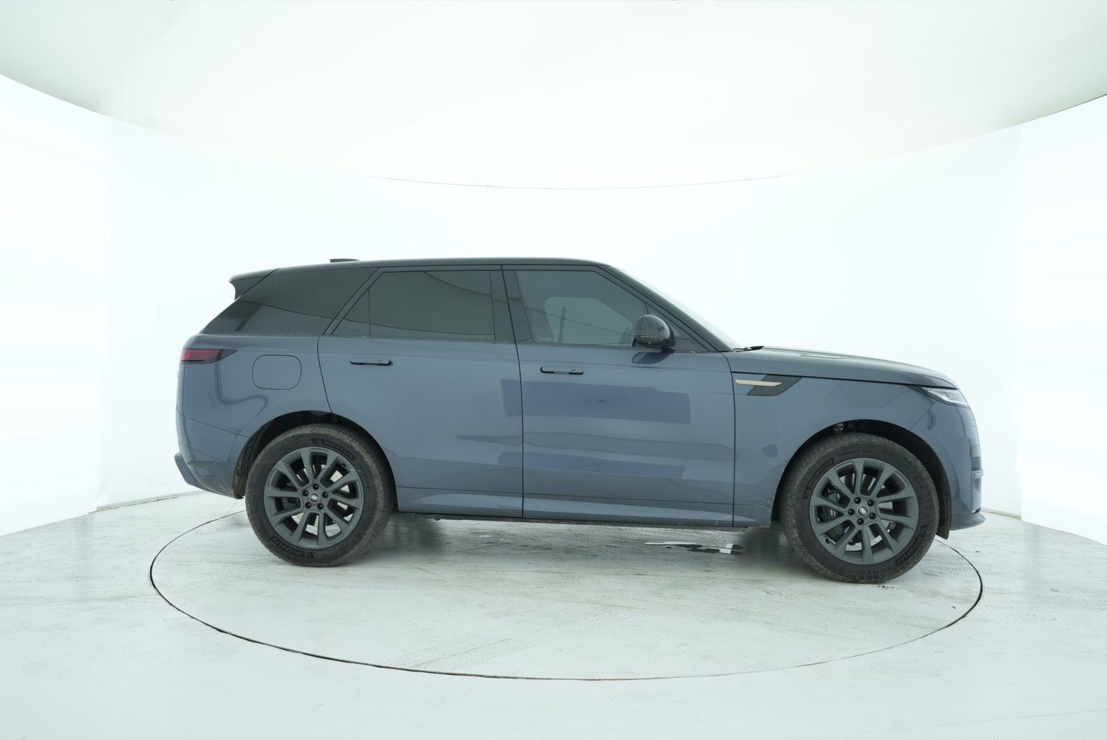 Land Rover Range Rover Sport 2023 — фото 7