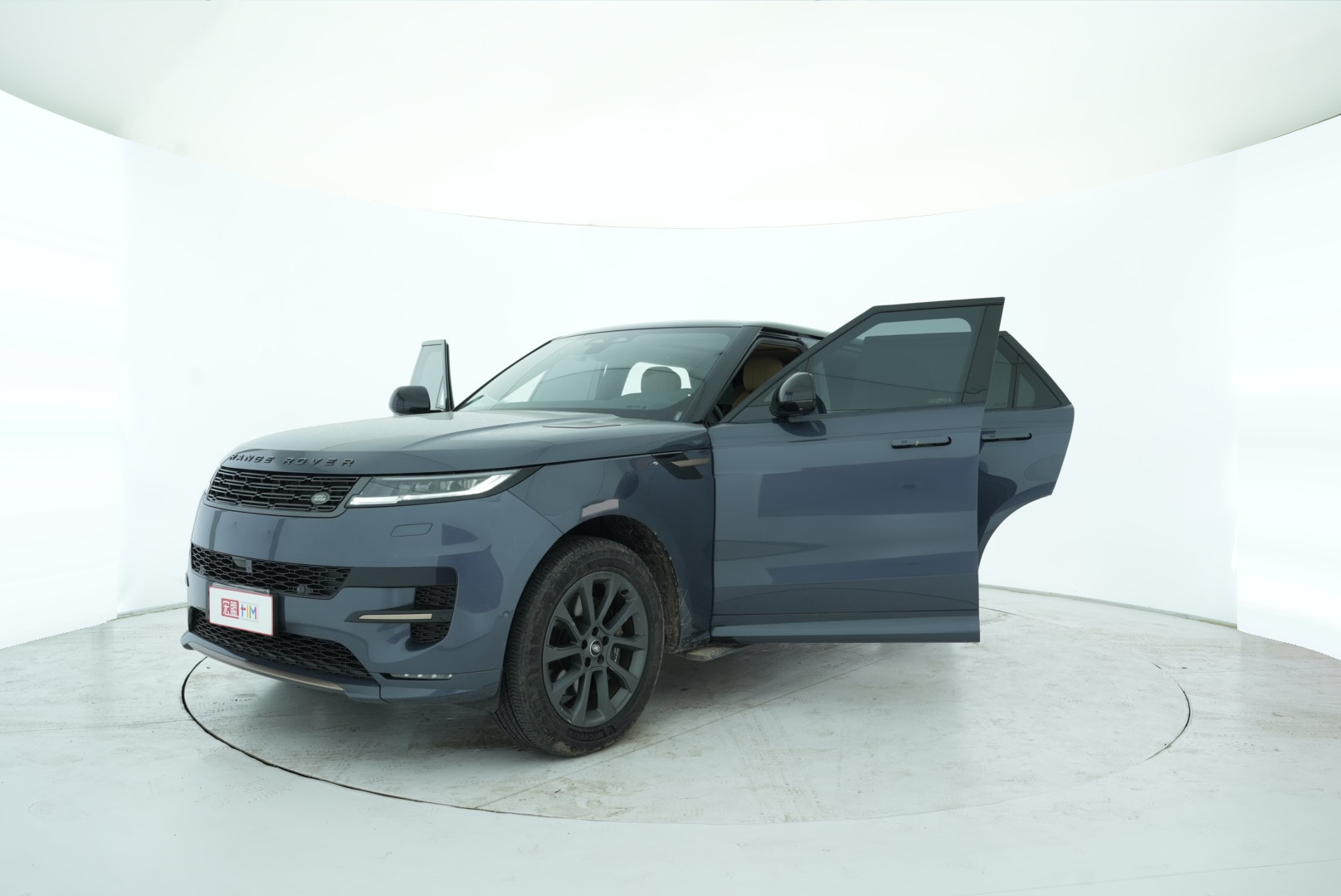 Land Rover Range Rover Sport 2023 — фото 11