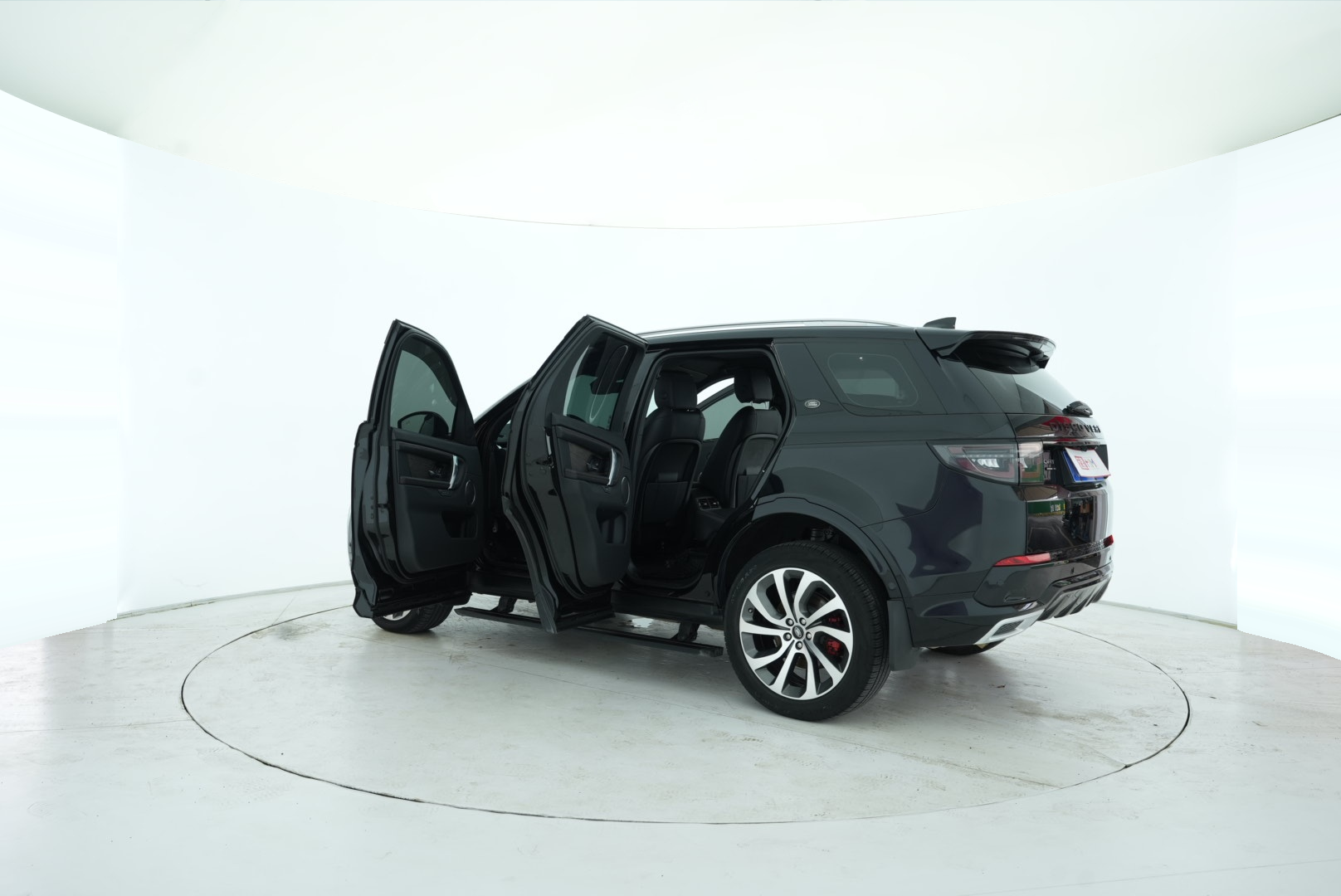 Land Rover Discover the Sports Version 2021 — фото 13