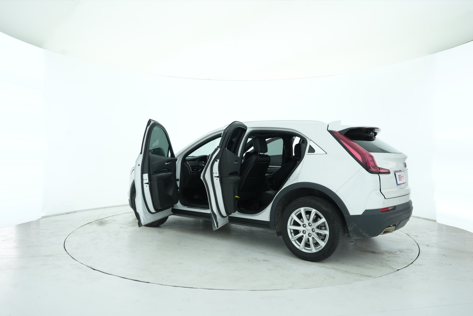 Cadillac XT4 2020 — фото 13