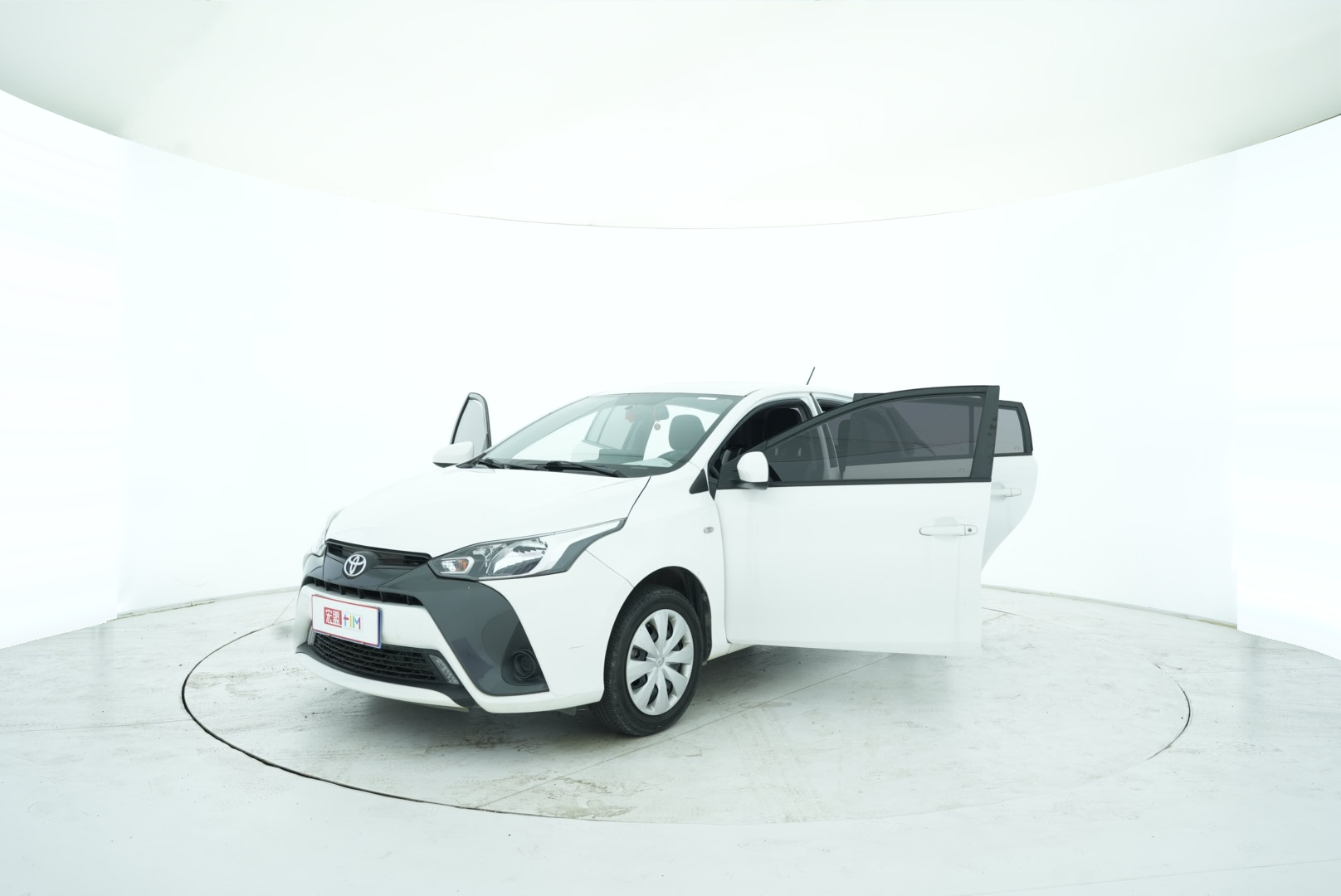 Toyota YARiS L 2020 — фото 10