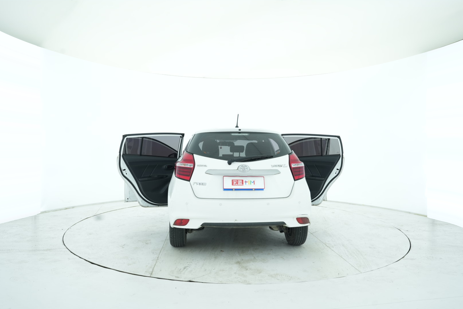 Toyota YARiS L 2020 — фото 13