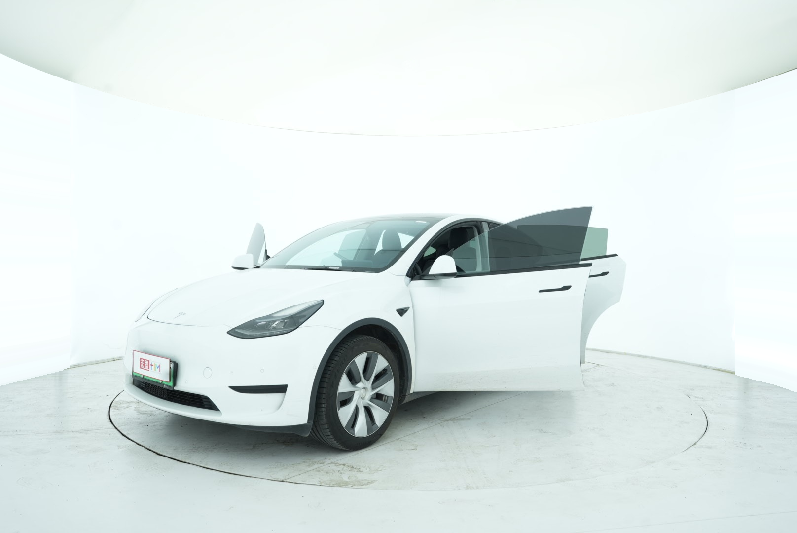 Tesla Model Y 2022 — фото 10