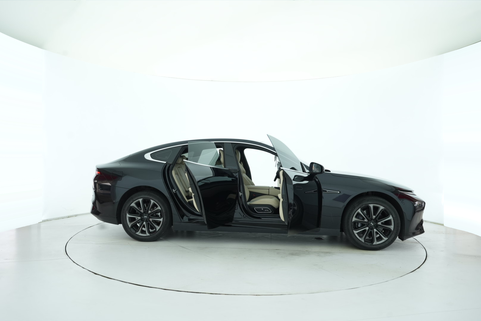 Xiaopeng P7 2020 — фото 16