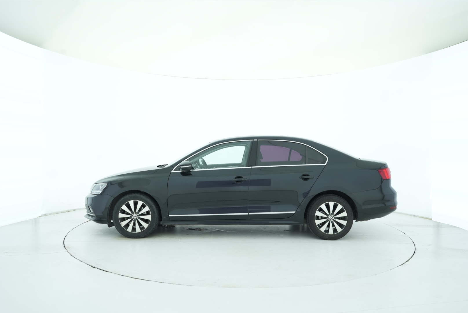 Volkswagen Jetta 2018 — фото 3