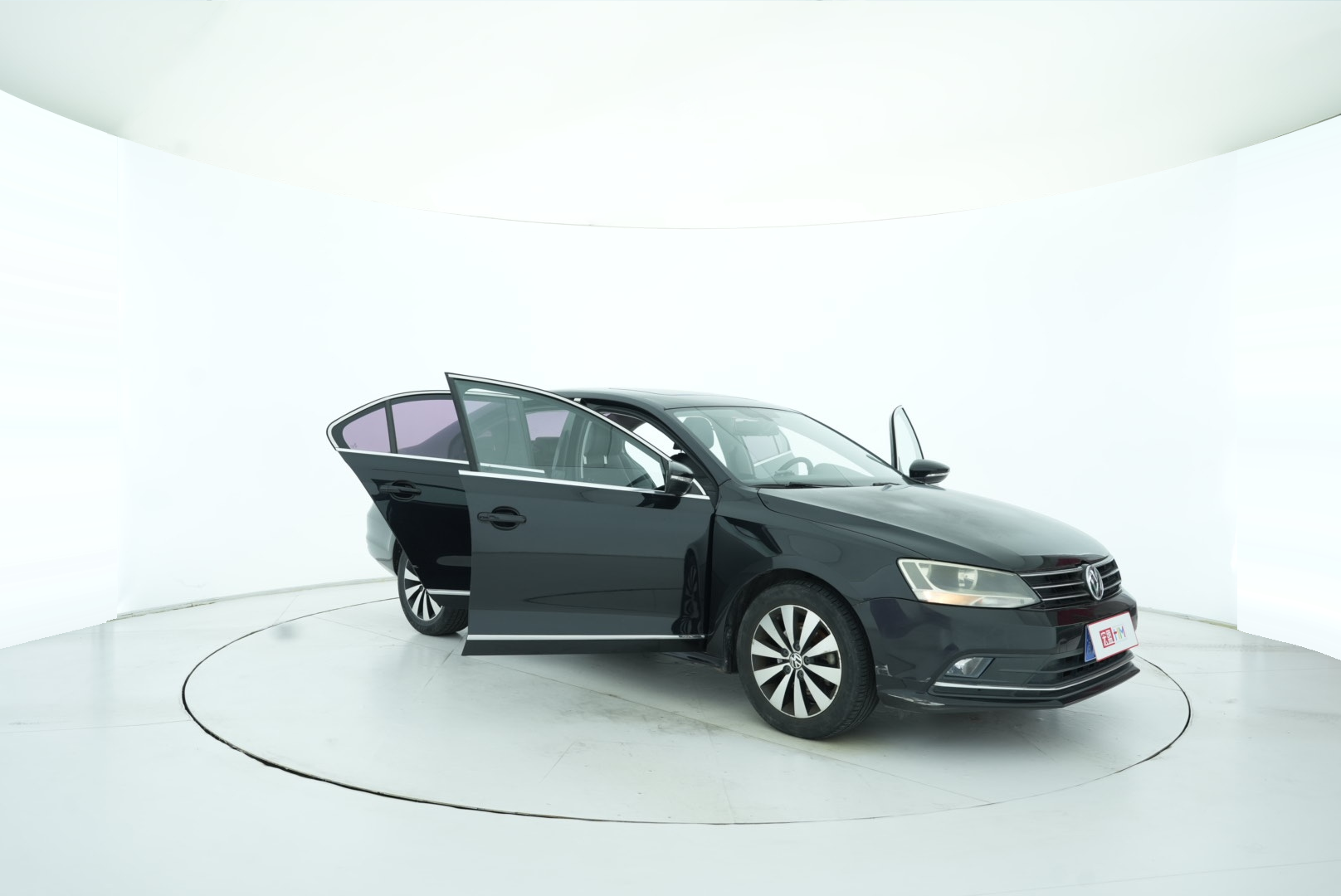 Volkswagen Jetta 2018 — фото 17