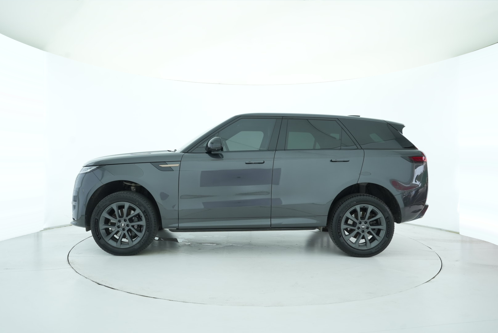 Land Rover Range Rover Sport 2023 — фото 3