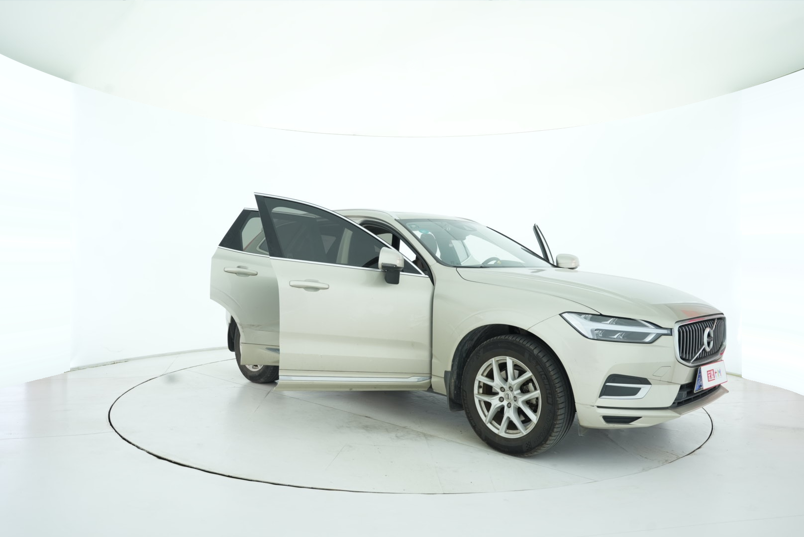 VOLVO XC60 2020 — фото 17