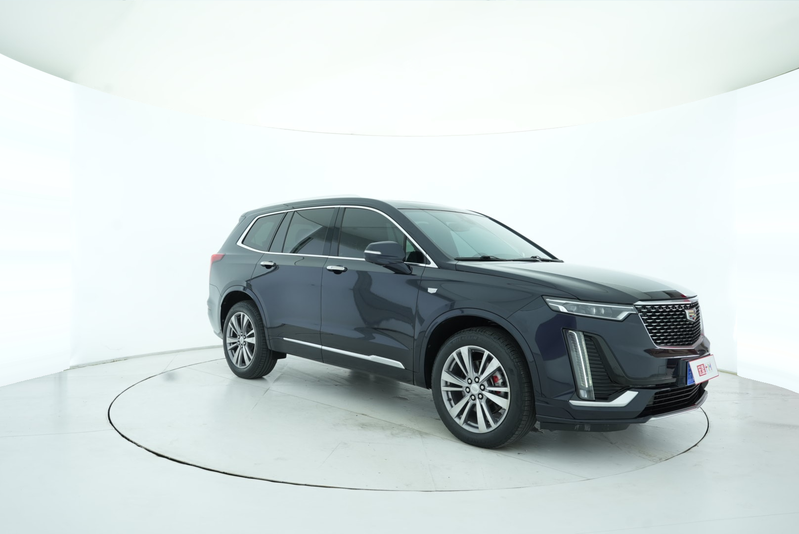 Cadillac XT6 2021 — фото 8