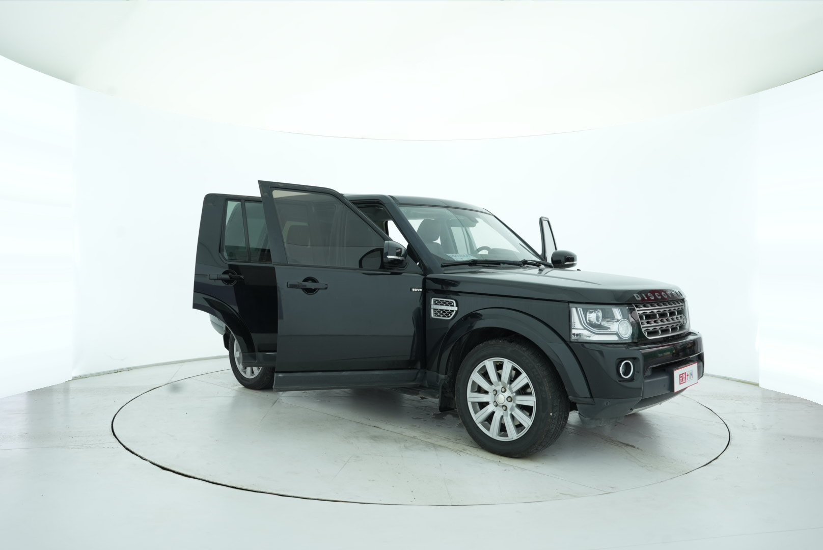 Land Rover Discovery 2015 — фото 17