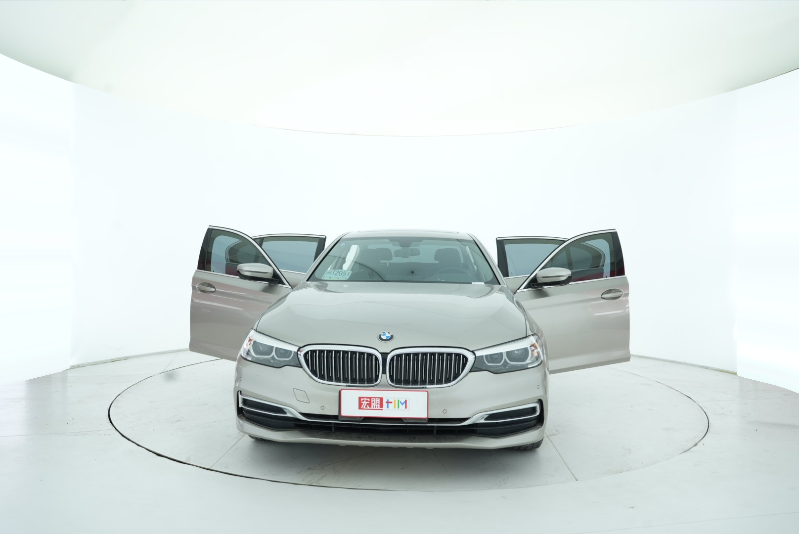 BMW 5 Series 2020 — фото 10