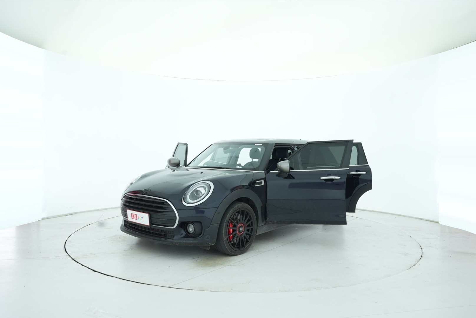MINI CLUBMAN 2021 — фото 10
