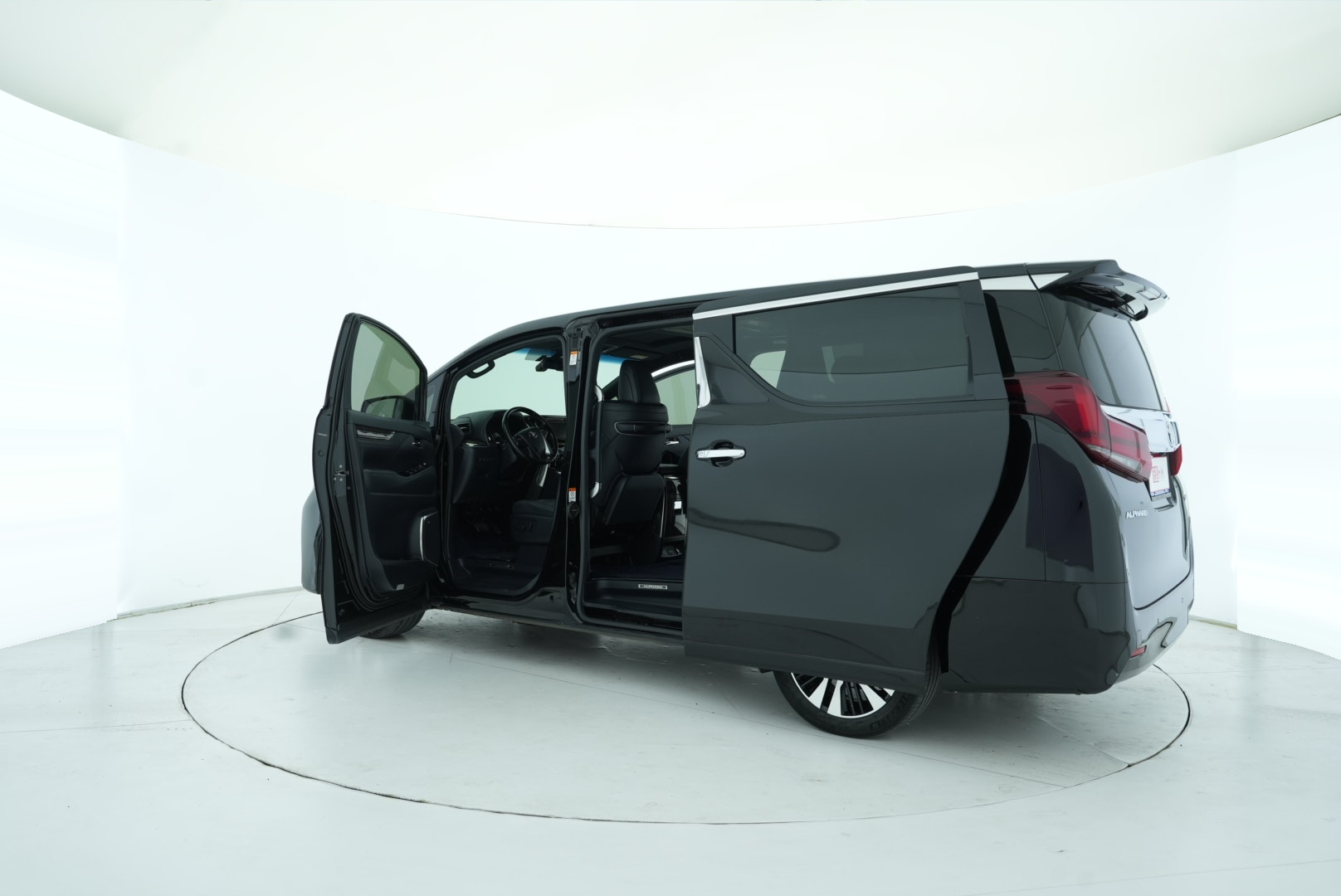 Toyota Elfa 2018 — фото 12