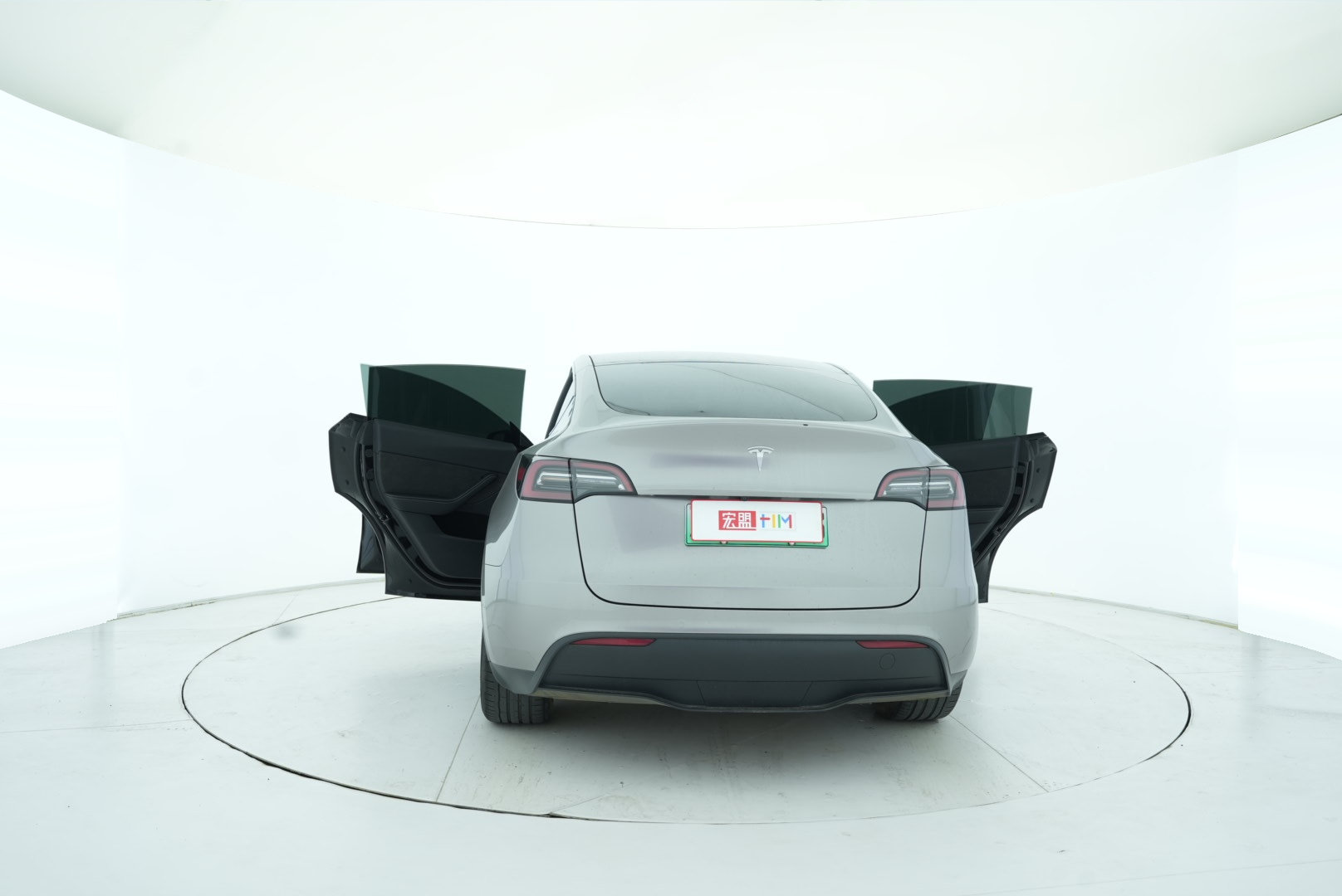 Tesla Model Y 2022 — фото 13