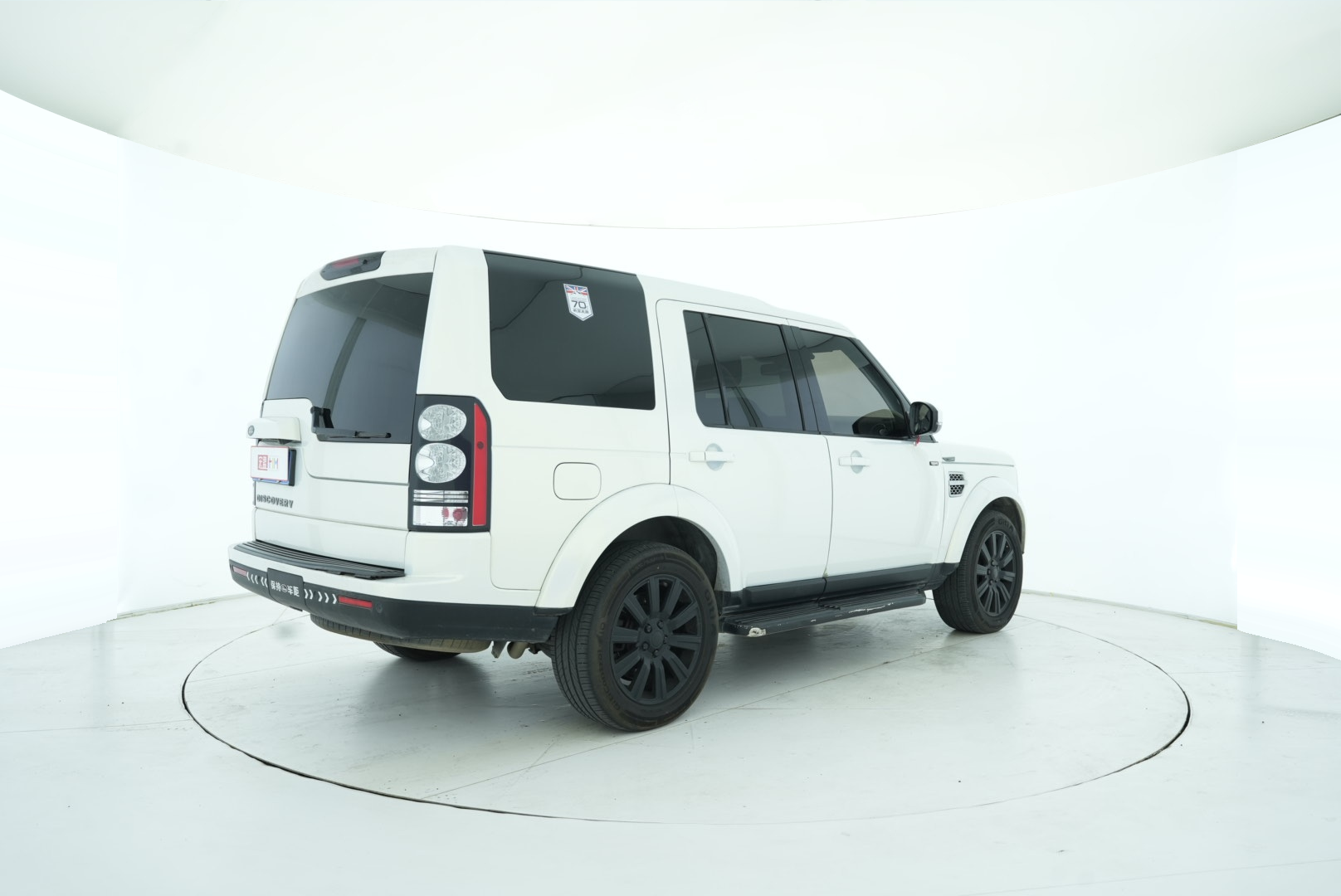 Land Rover Discovery 2014 — фото 10