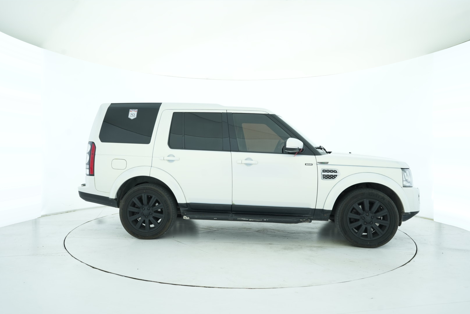 Land Rover Discovery 2014 — фото 11