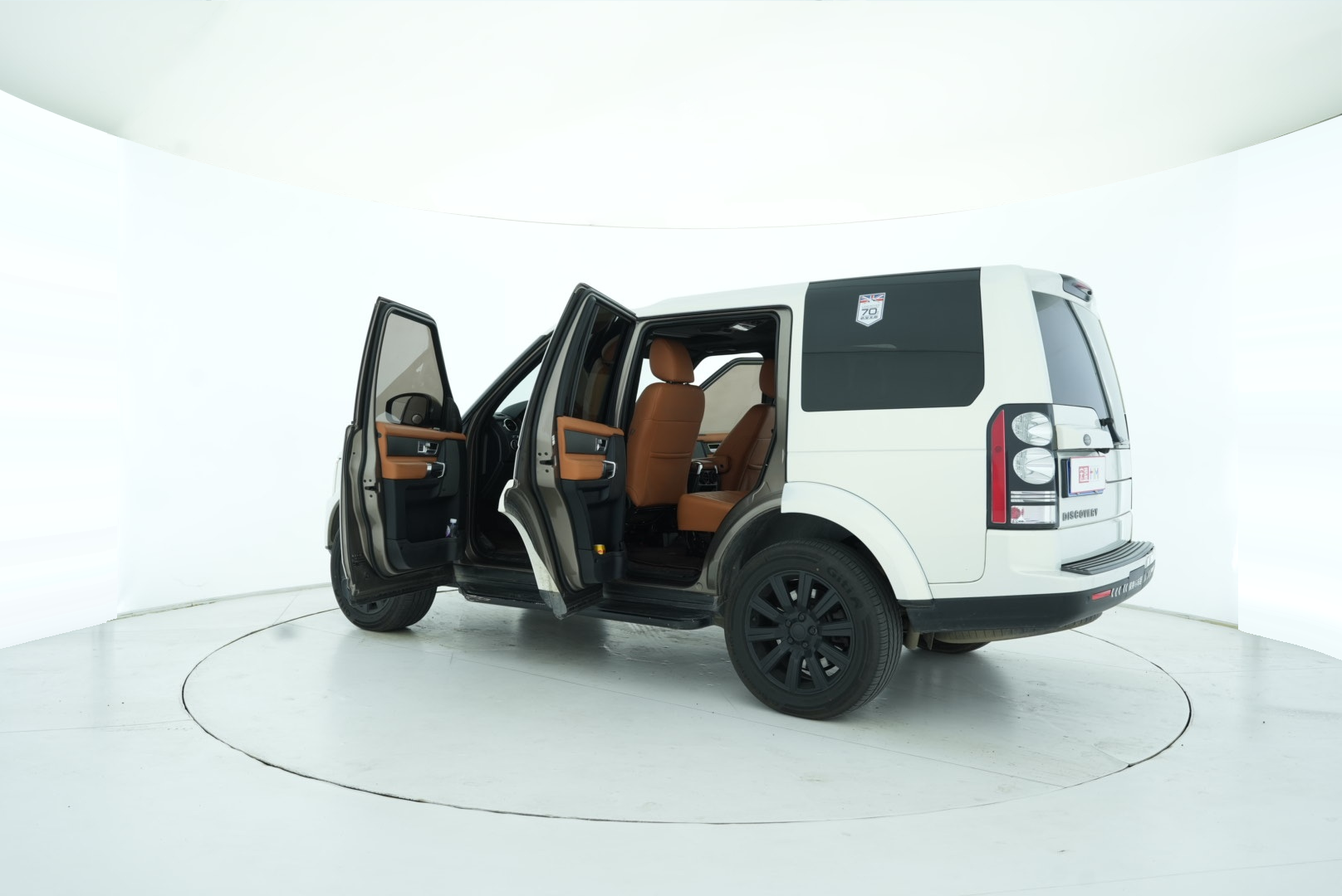 Land Rover Discovery 2014 — фото 20