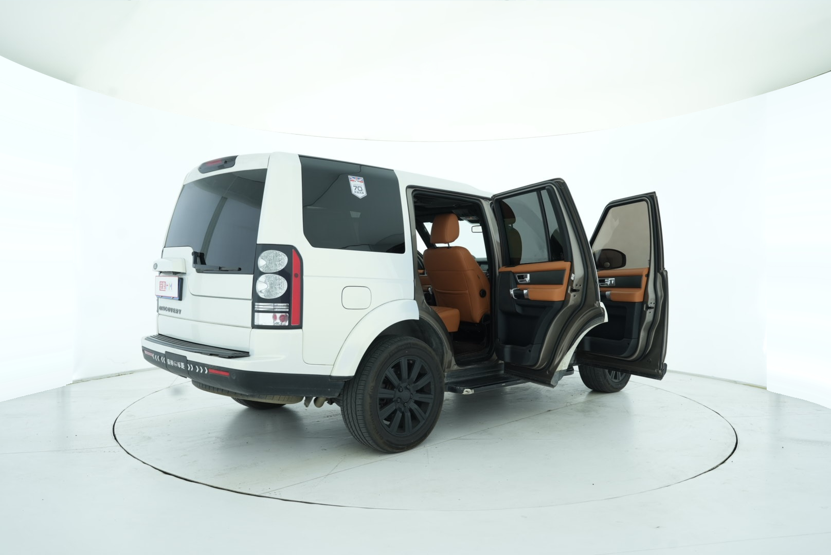 Land Rover Discovery 2014 — фото 22