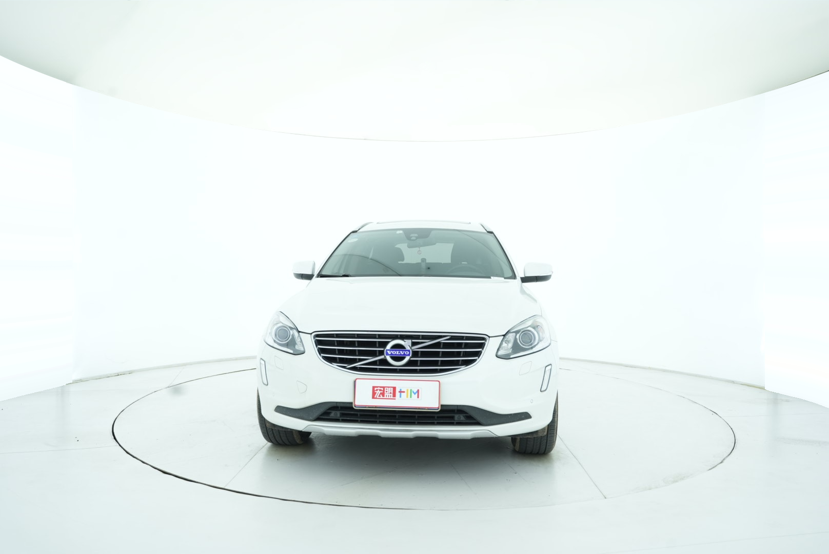 VOLVO XC60 2017 — фото 9