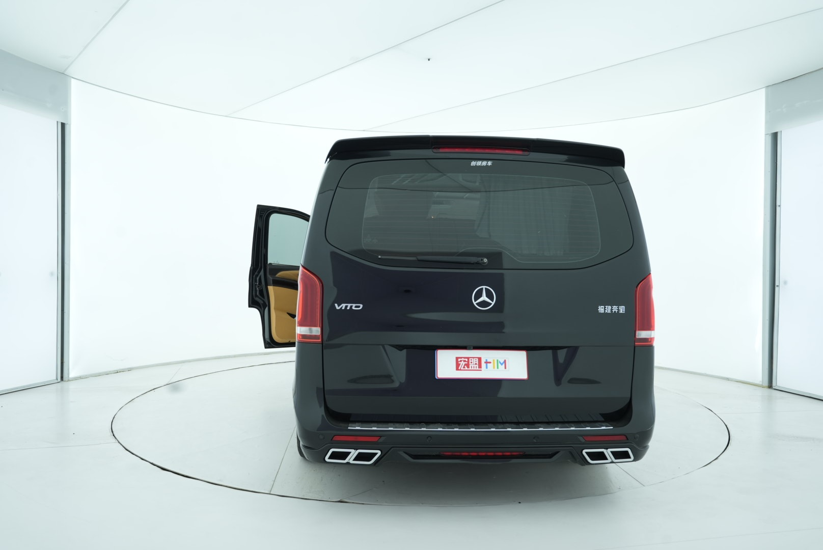 Mercedes Benz V-Class 2020 — фото 14