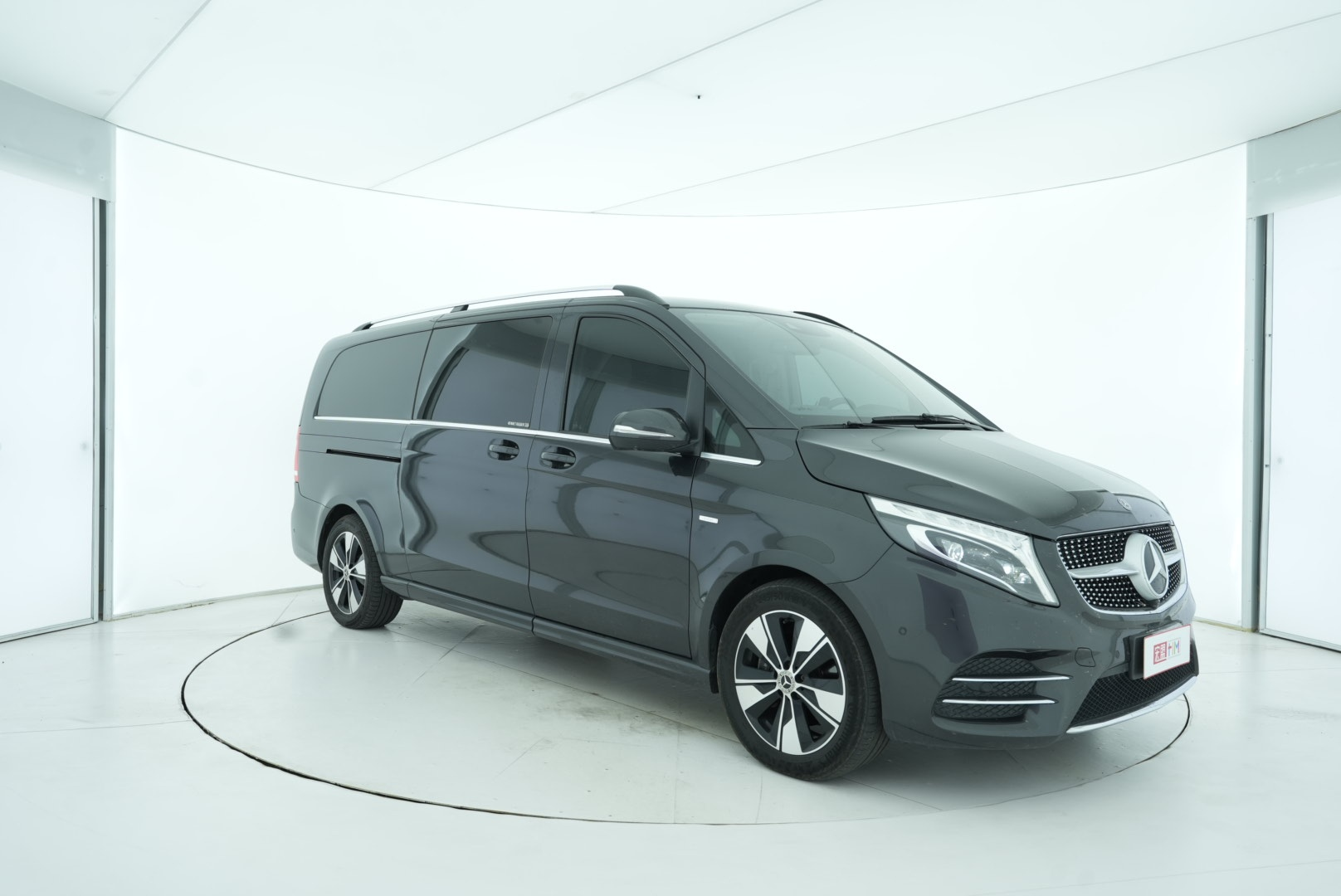 Mercedes Benz V-Class 2020 — фото 8