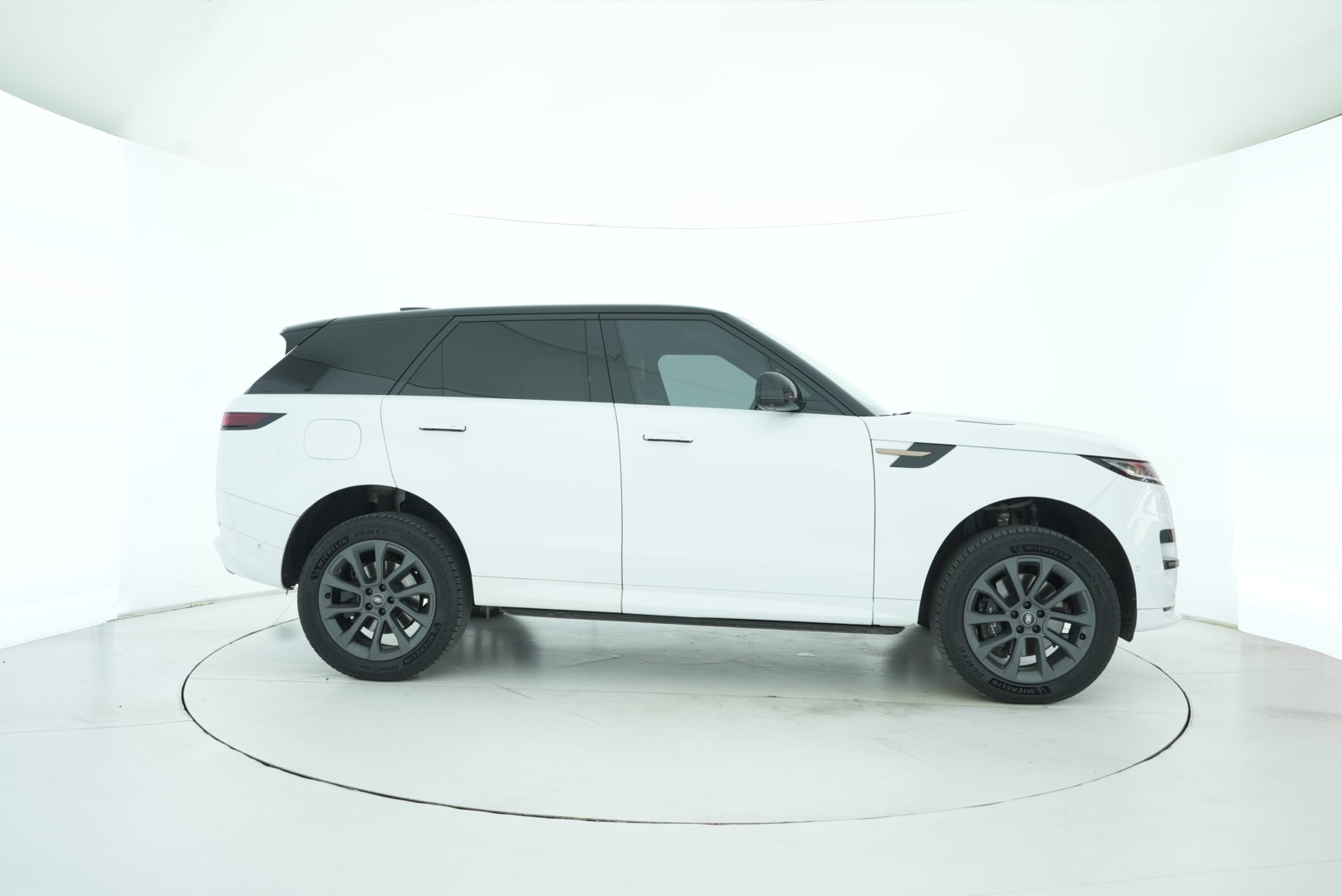 Land Rover Range Rover Sport 2023 — фото 7