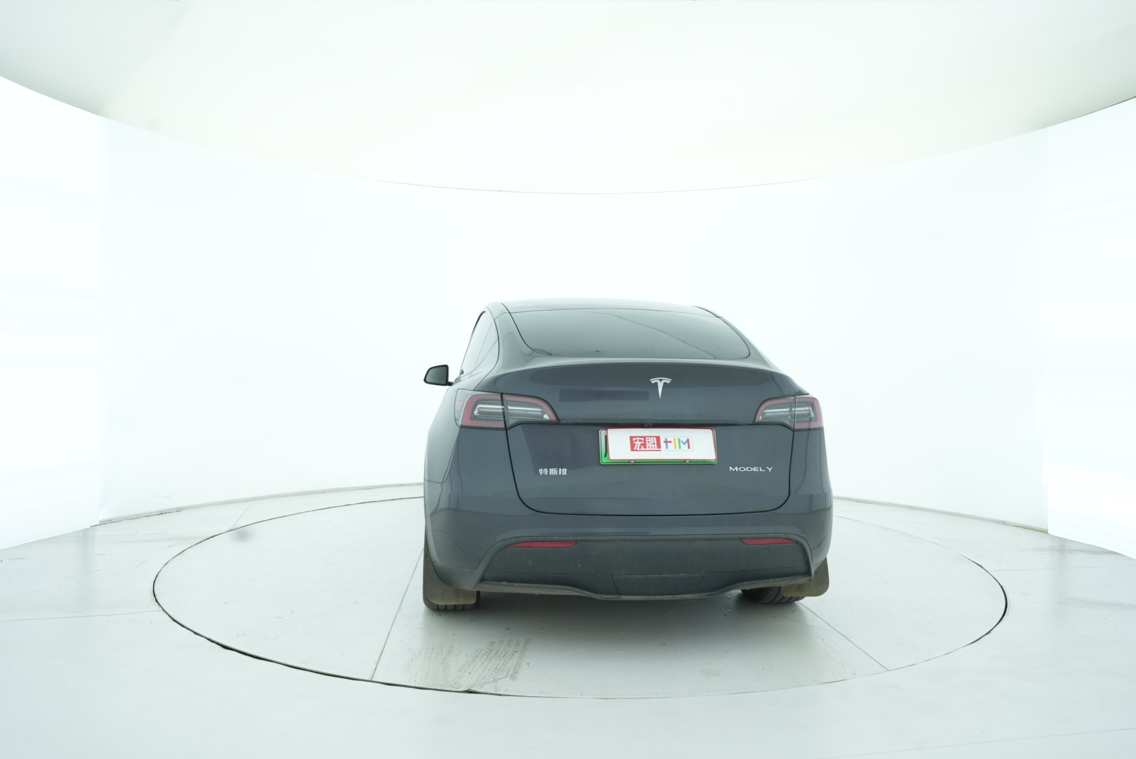 Tesla Model Y 2024 — фото 5