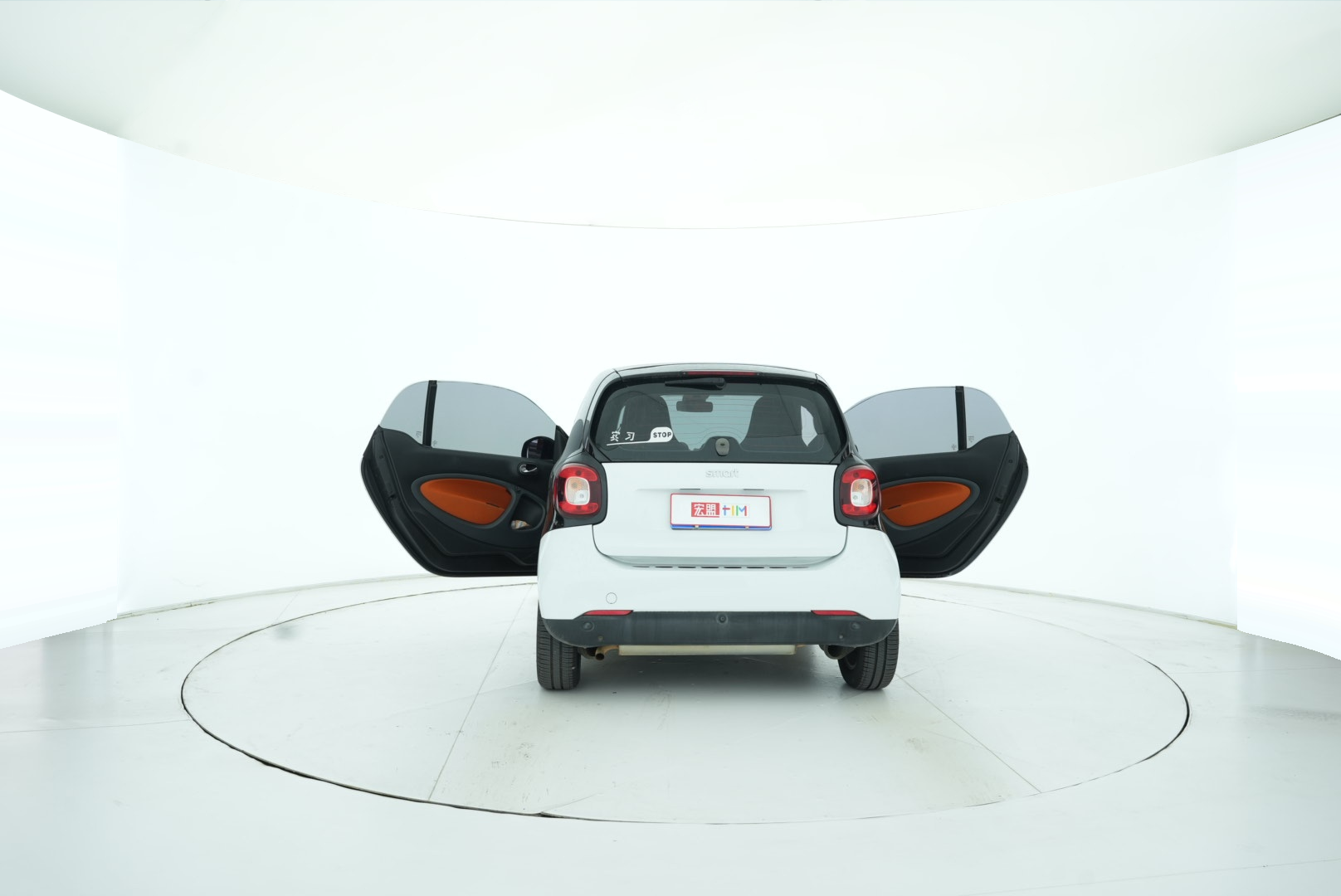 smart fortwo 2015 — фото 14