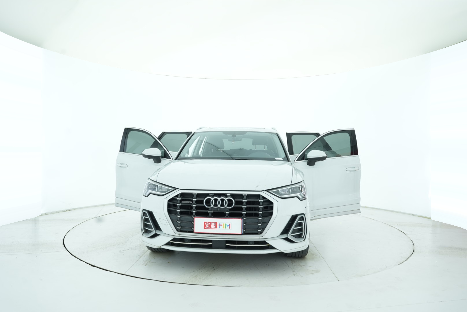 Audi Q3 2021 — фото 10