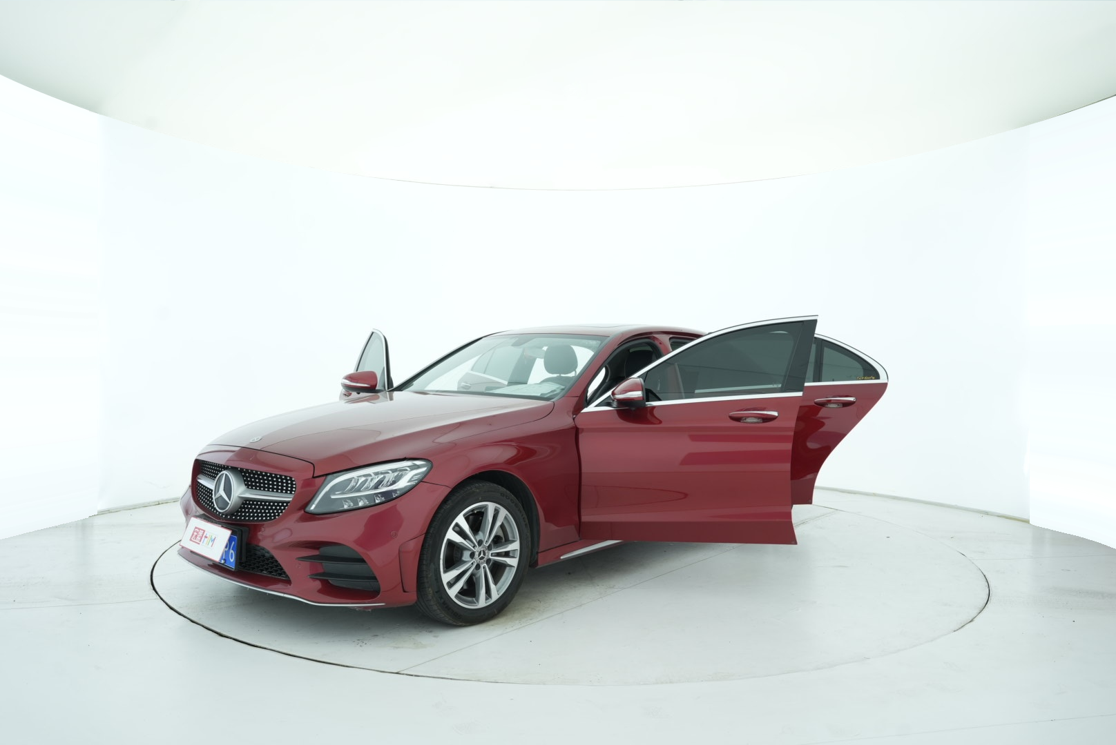 Mercedes Benz C-Class 2019 — фото 19