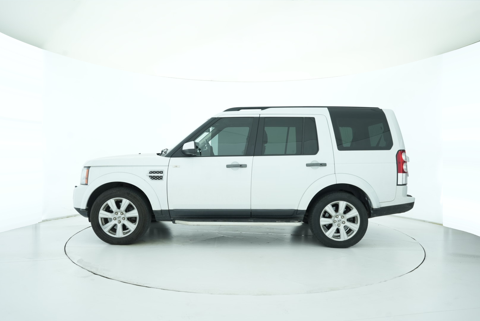 Land Rover Discovery 2012 — фото 3