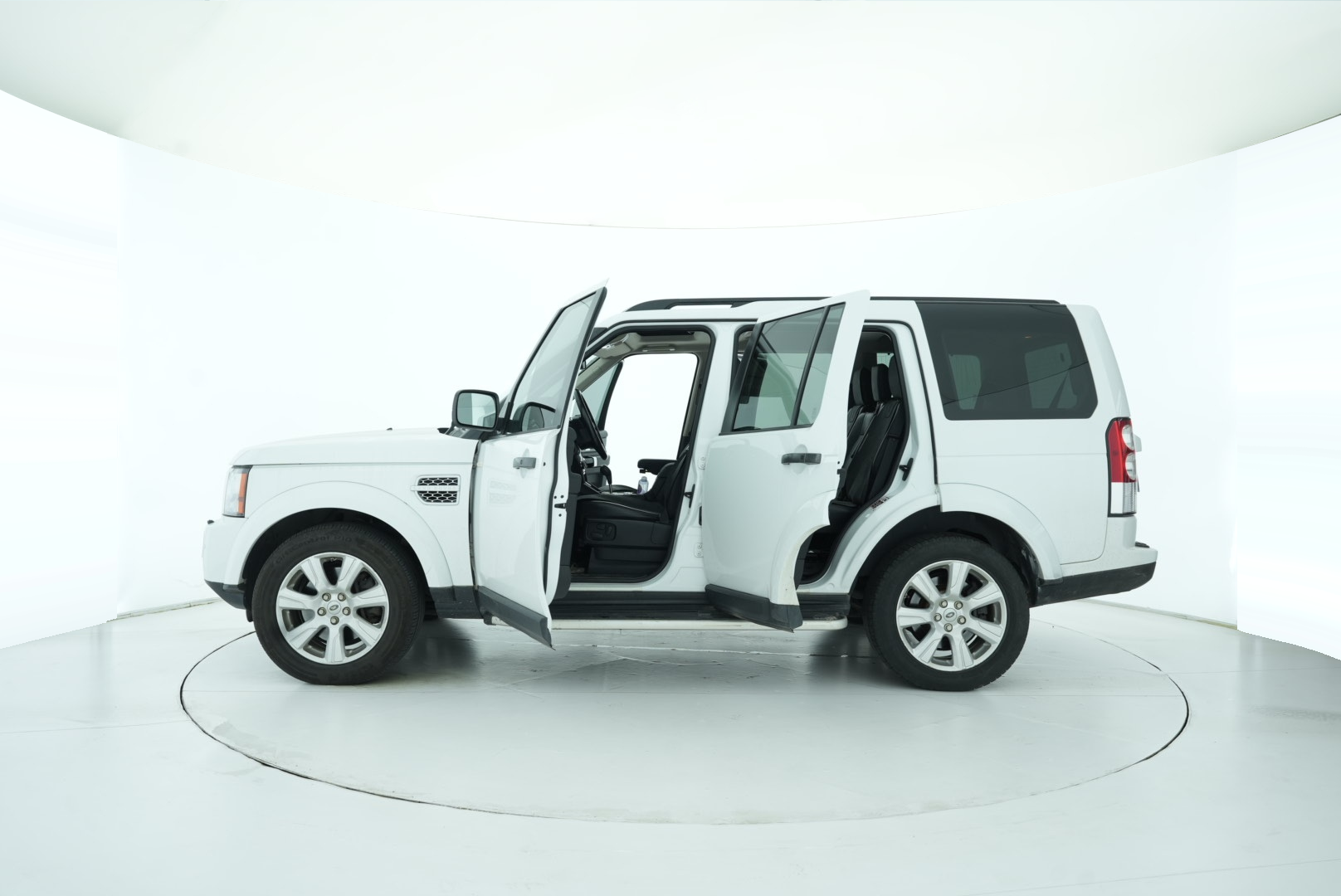 Land Rover Discovery 2012 — фото 11