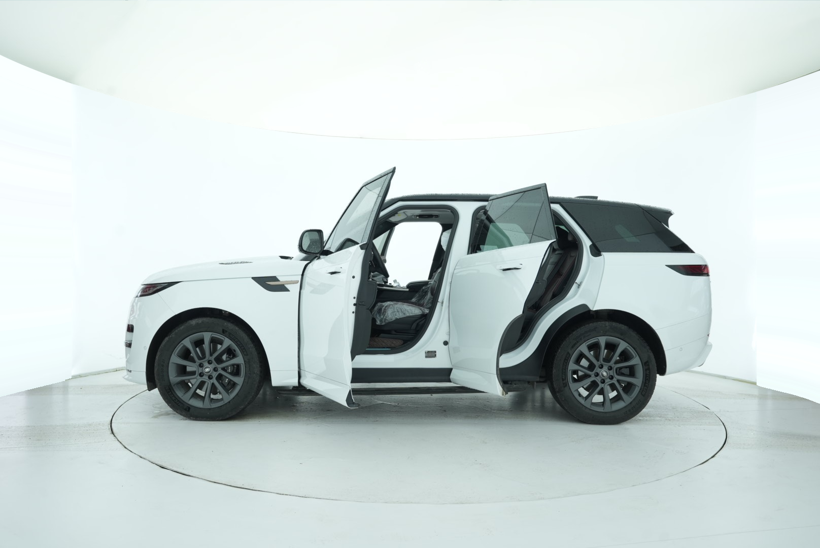 Land Rover Range Rover Sport 2024 — фото 12