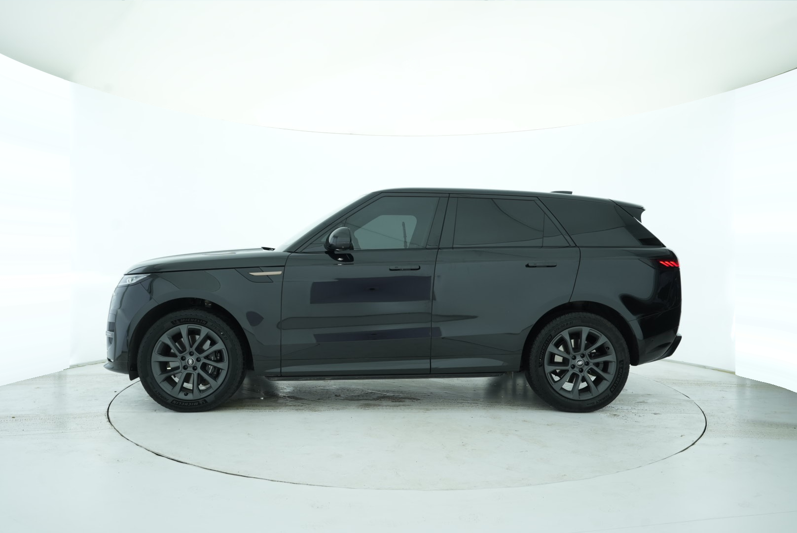 Land Rover Range Rover Sport 2024 — фото 3