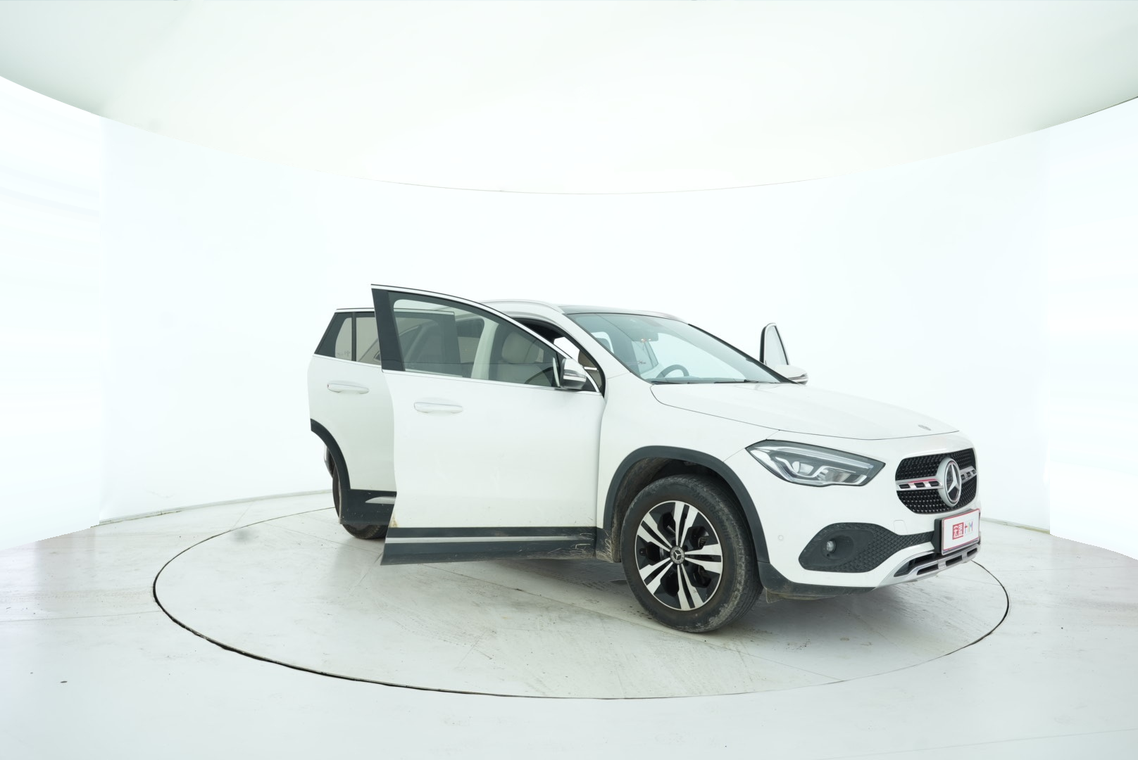 Mercedes Benz GLA 2020 — фото 17