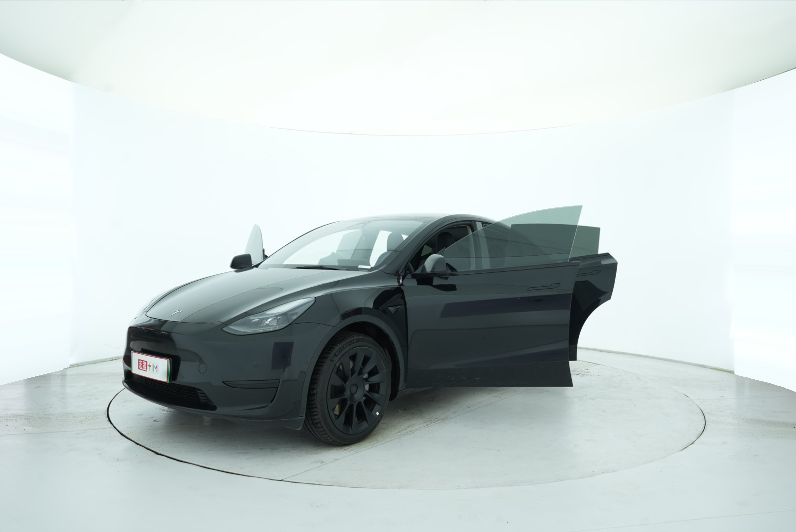 Tesla Model Y 2022 — фото 10