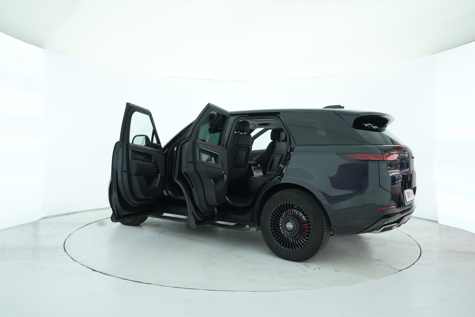 Land Rover Range Rover Sport 2024 — фото 13