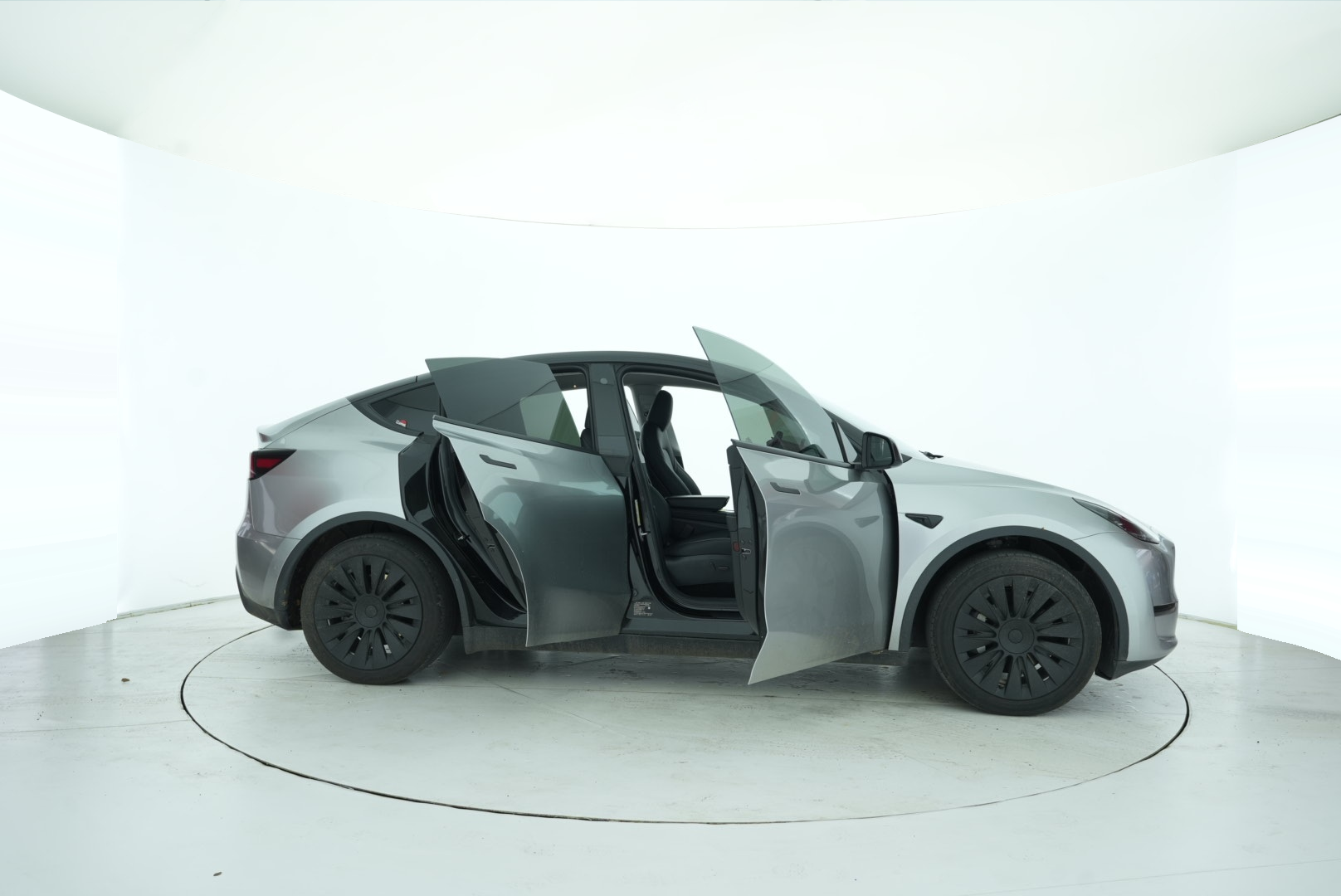 Tesla Model Y 2022 — фото 10