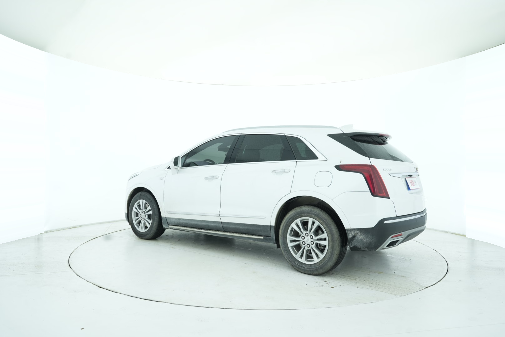 Cadillac XT5 2023 — фото 4