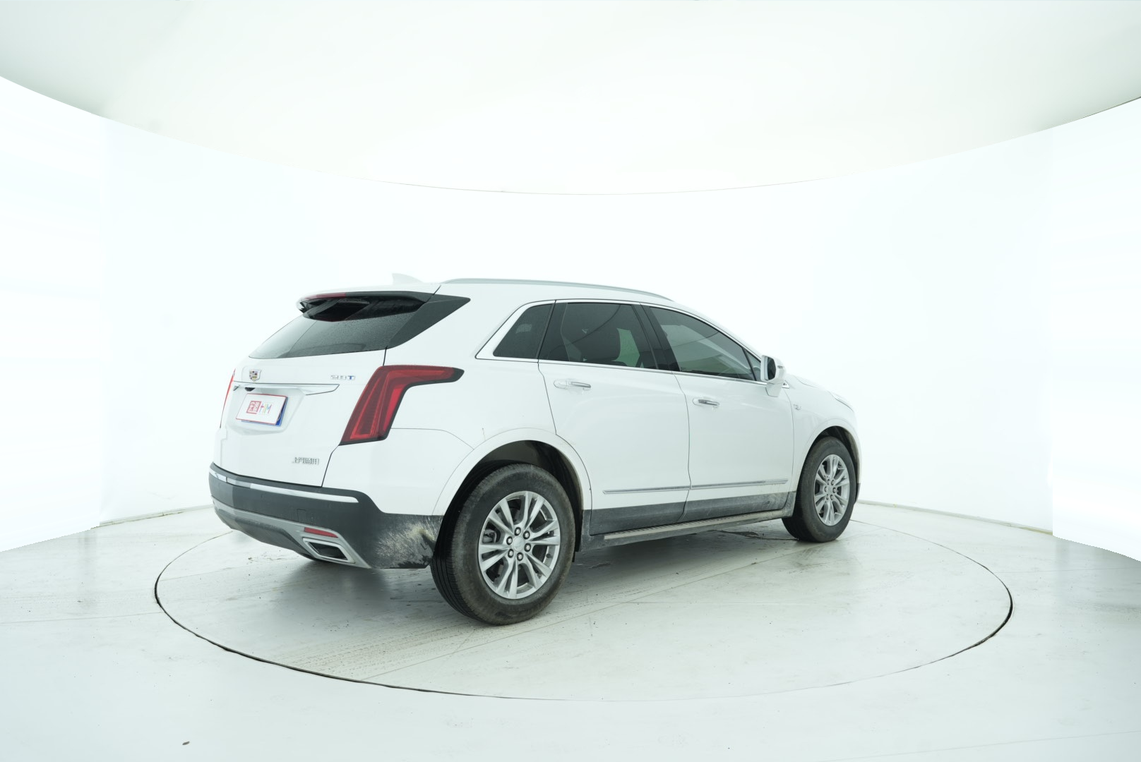 Cadillac XT5 2023 — фото 6