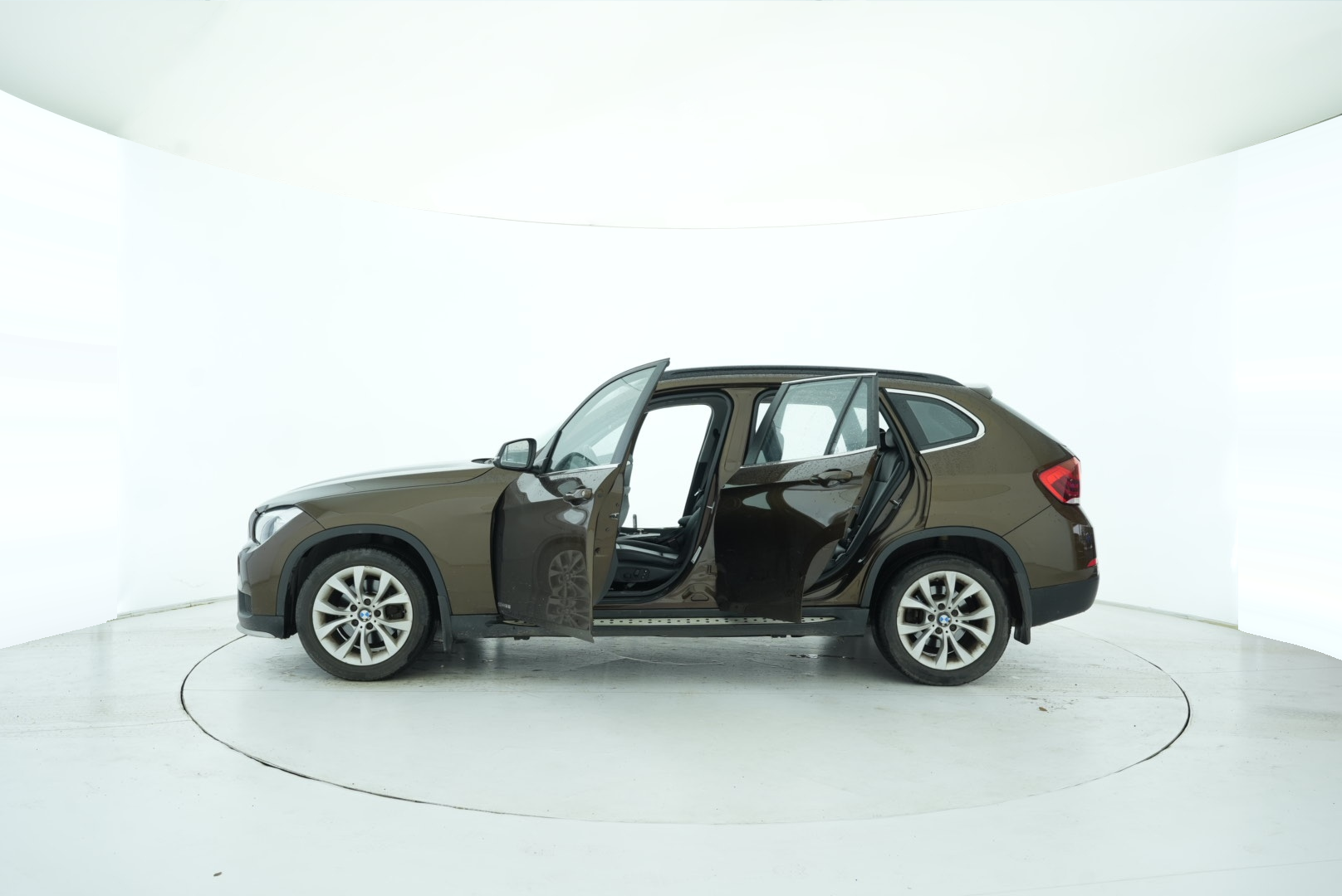 BMW X1 2014 — фото 12