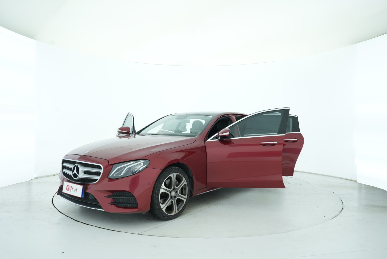 Mercedes Benz E-Class 2016 — фото 10