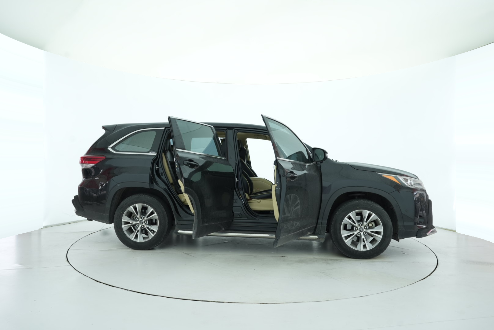 Toyota Highlander 2018 — фото 16