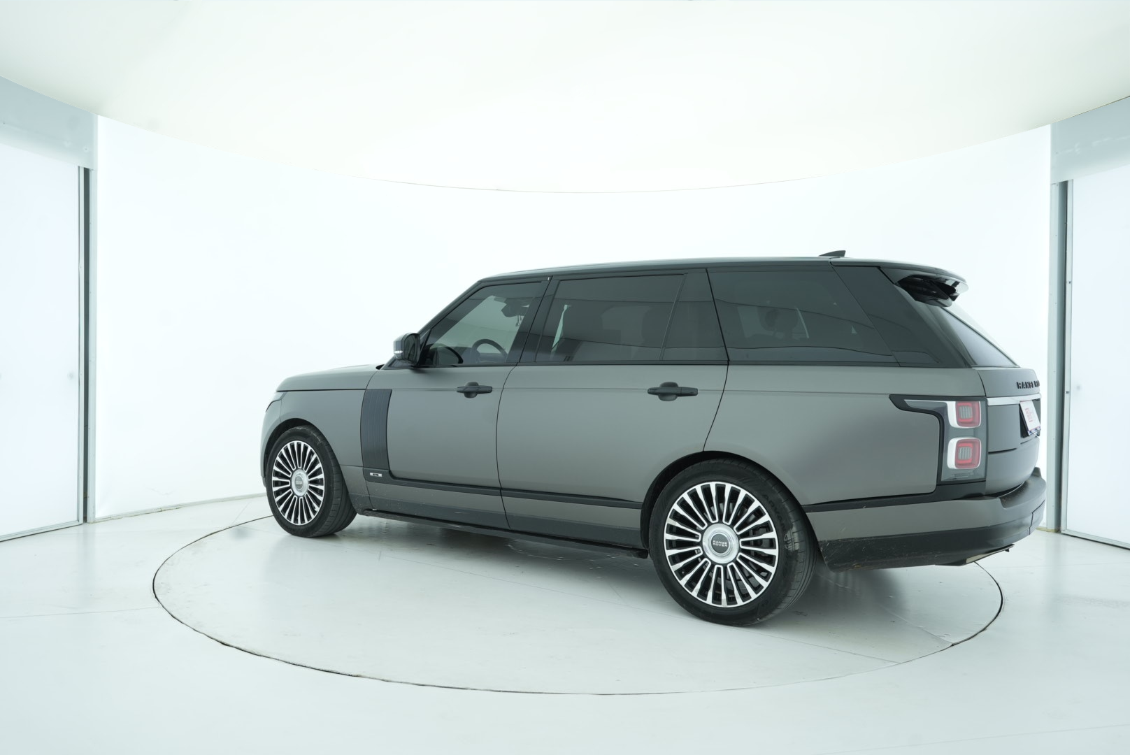 Land Rover Range Rover 2018 — фото 4