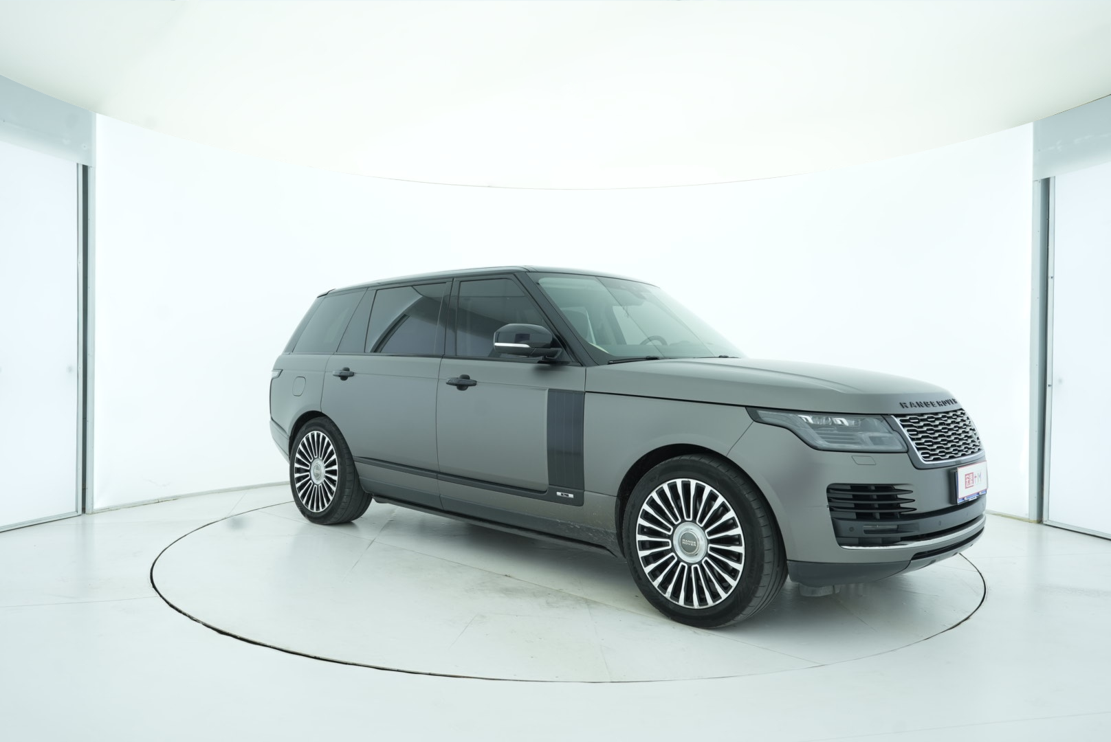 Land Rover Range Rover 2018 — фото 8