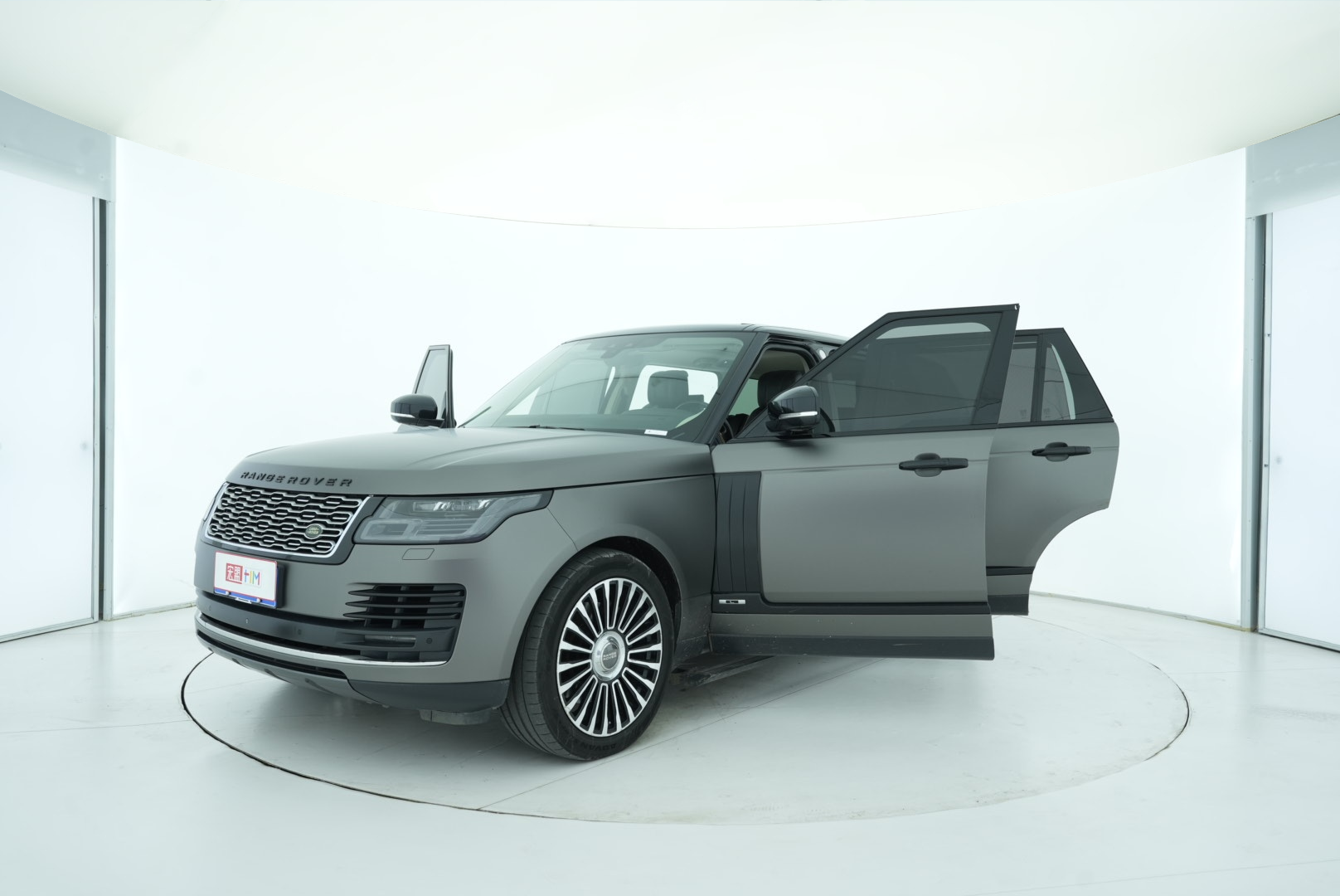 Land Rover Range Rover 2018 — фото 10