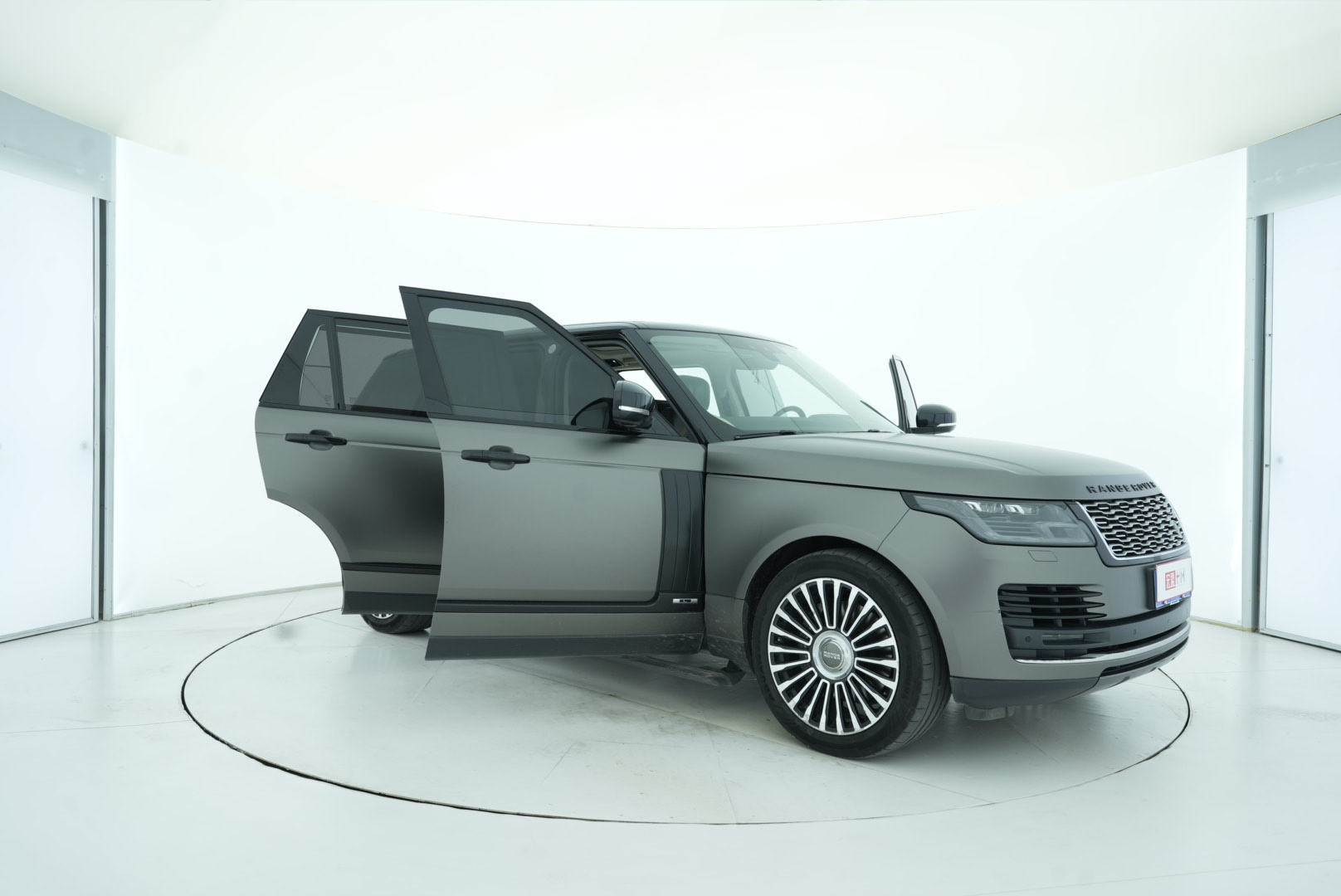 Land Rover Range Rover 2018 — фото 16