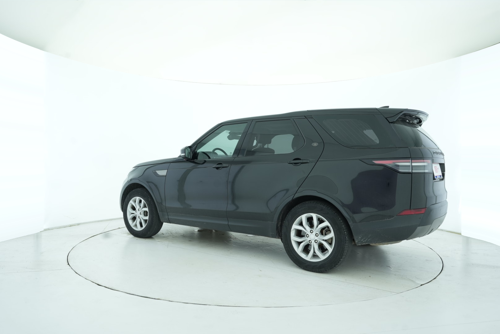 Land Rover Discovery 2017 — фото 4